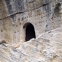 San Nicola al Saraceno: ingresso