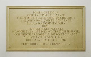 Targa commemorativa presente nel Museo Nazionale D. Ridola - Matera